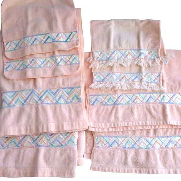 New Vintage 1987 Bath Towel Set 8pc Bath Hand Washcloth Peach Embroidery USA Mod - Picture 7 of 13